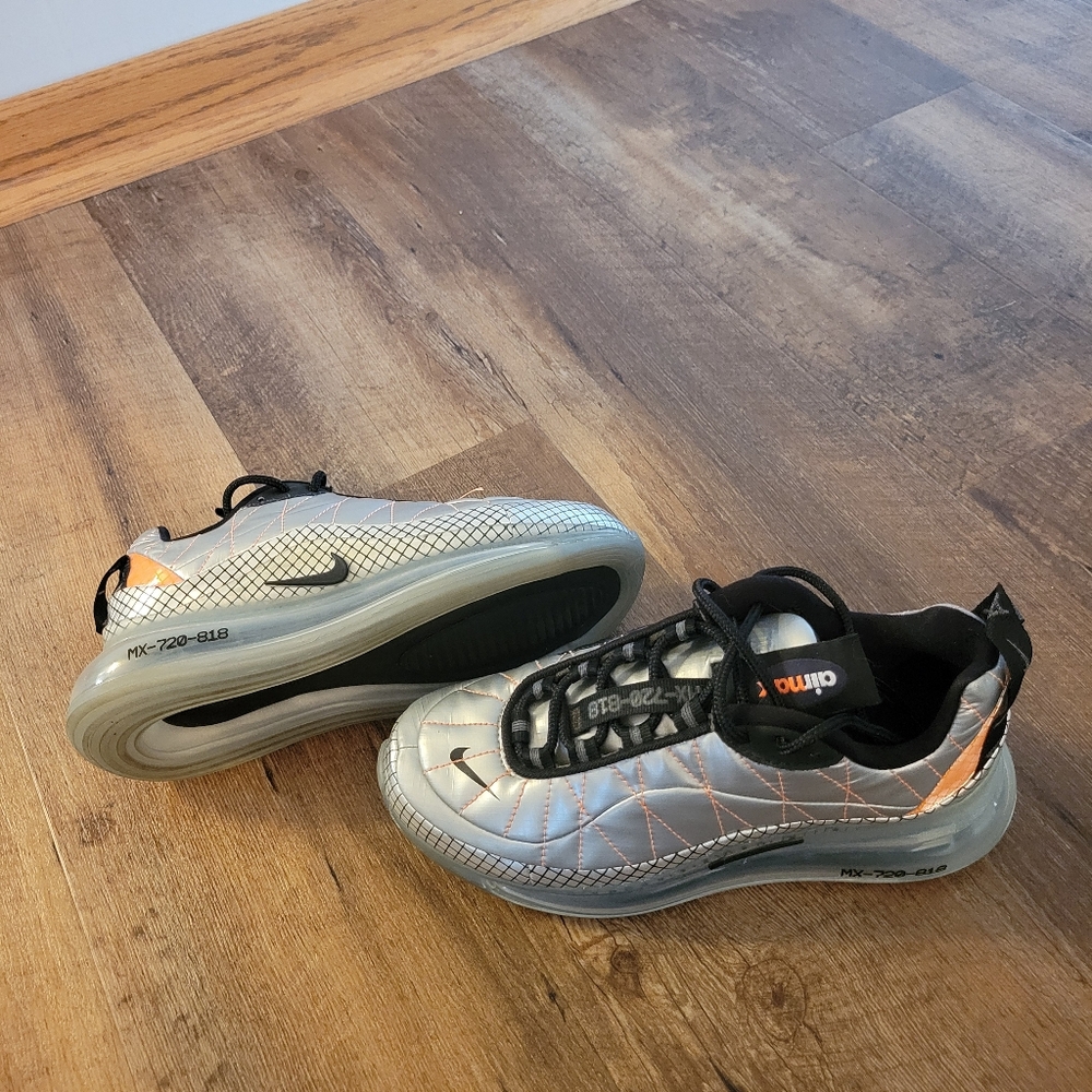 Boys nike airmax size 4y